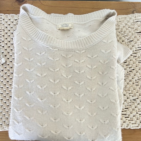 ✨SALE✨ Fat Face White sweater - Picture 4 of 8